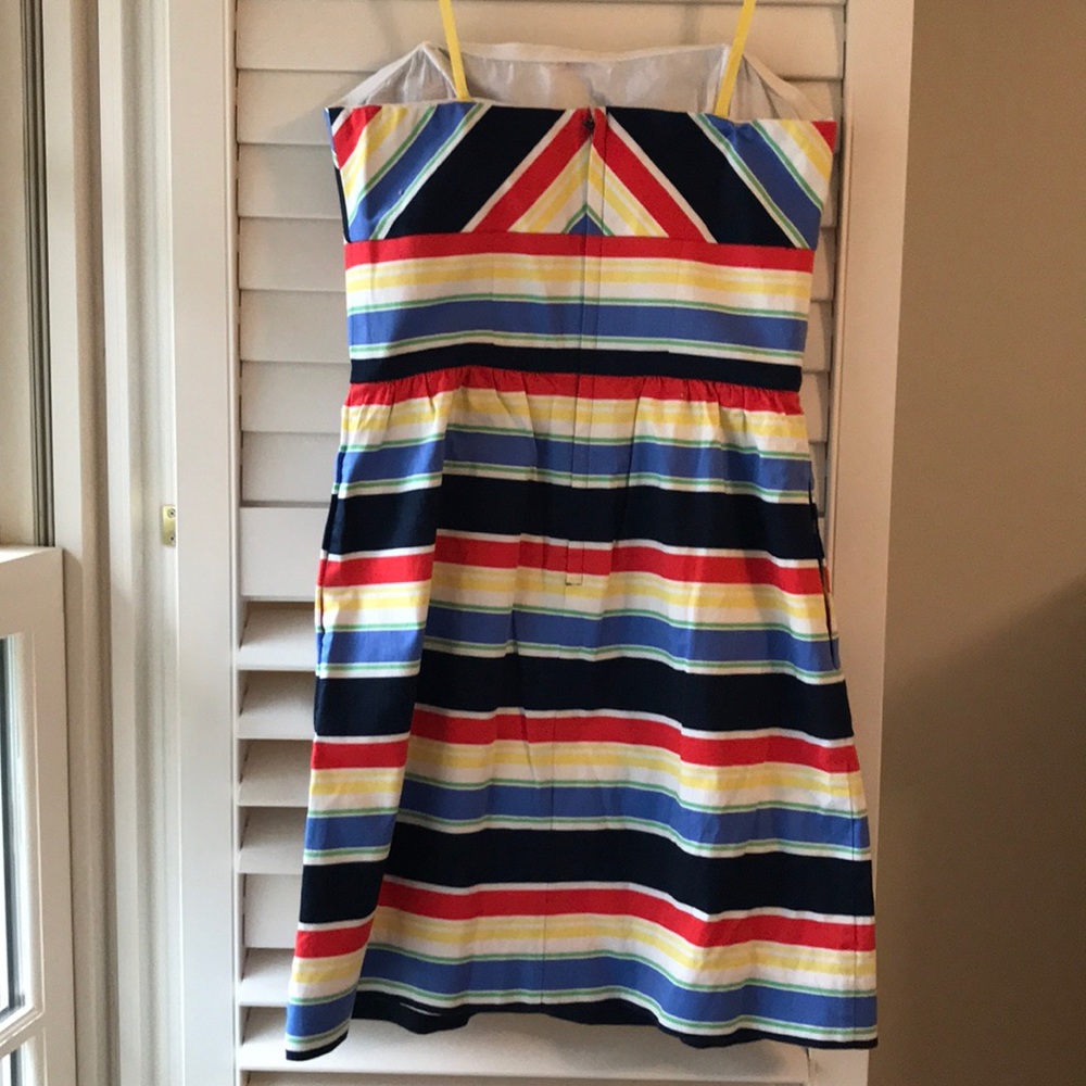 Vineyard Vines strapless Derby dress w/ pockets - Picture 2 of 2